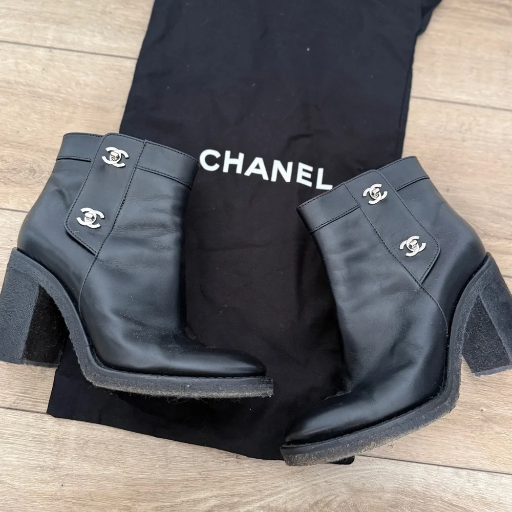 Chanel Turnlock Ankle Boots 40